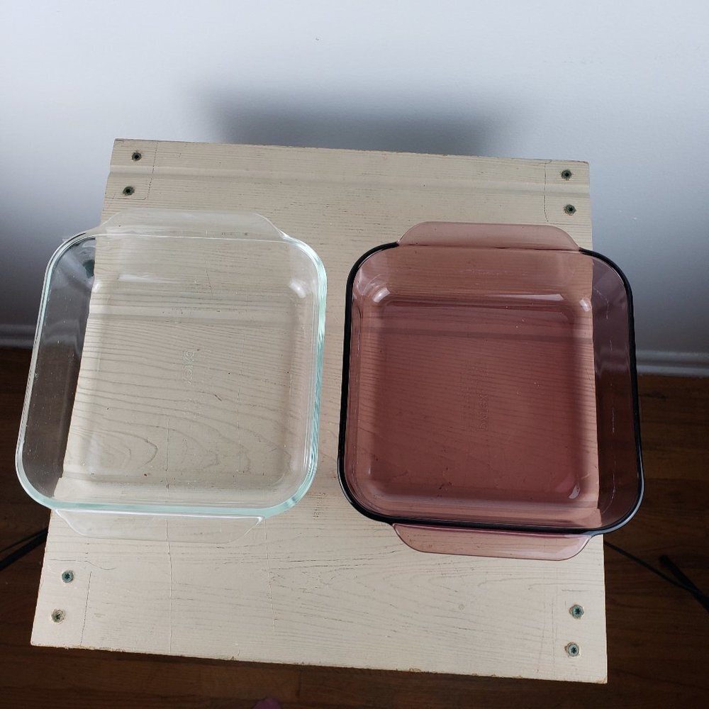 Set of 2 Pyrex 2 Quart Glass Pans